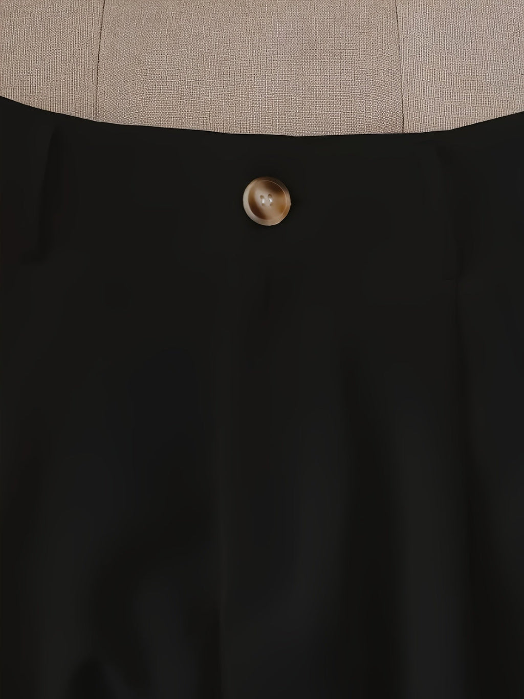 Blythe | Tailored High-Waist Shorts with Belt