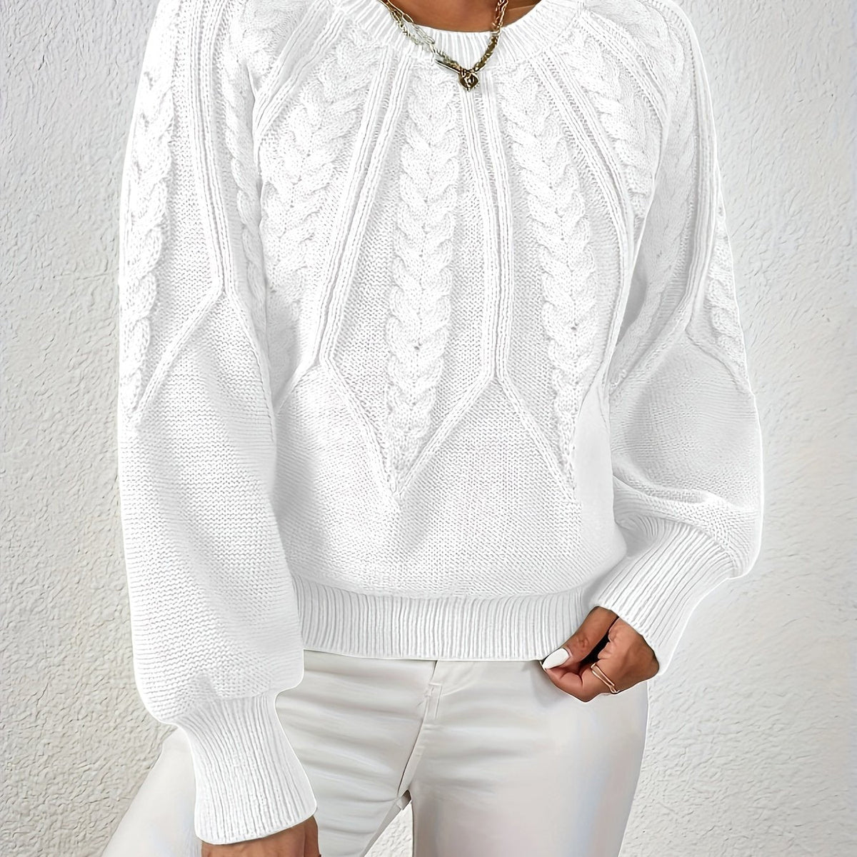 Cassidy | Cable-Knit Round-Neck Sweater