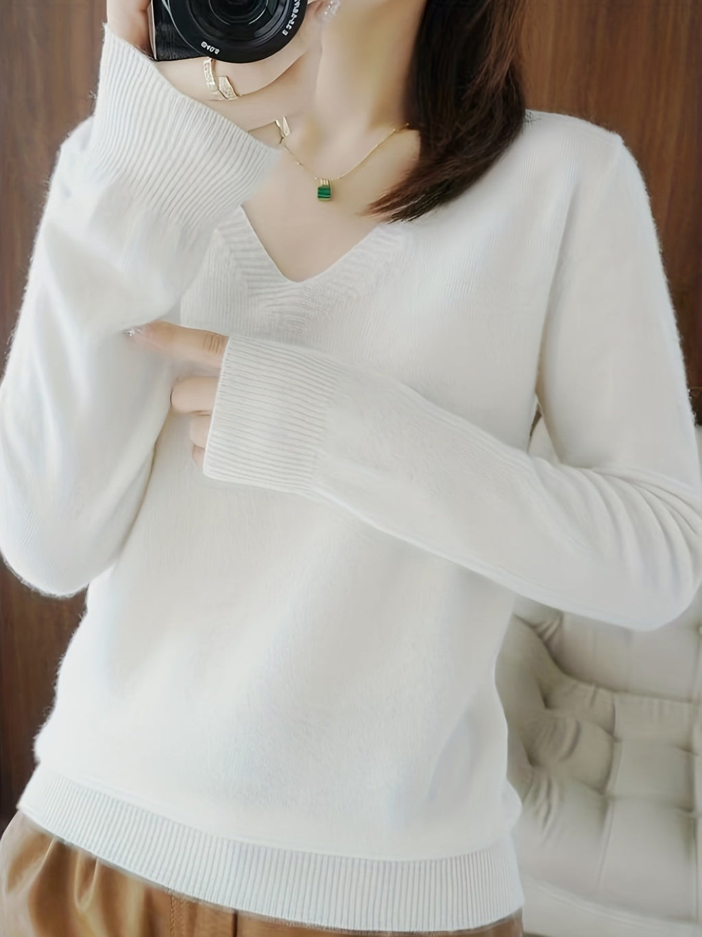 Selene | Soft V-Neck Sweater
