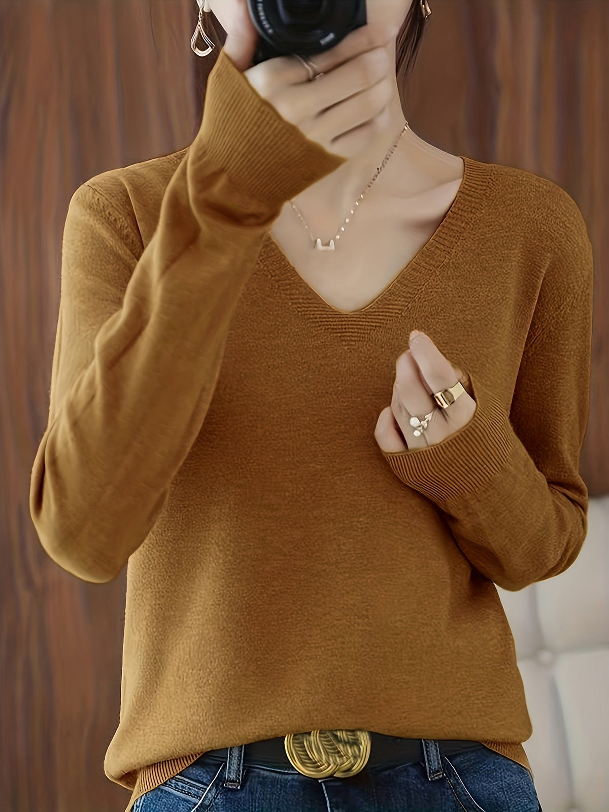 Selene | Soft V-Neck Sweater