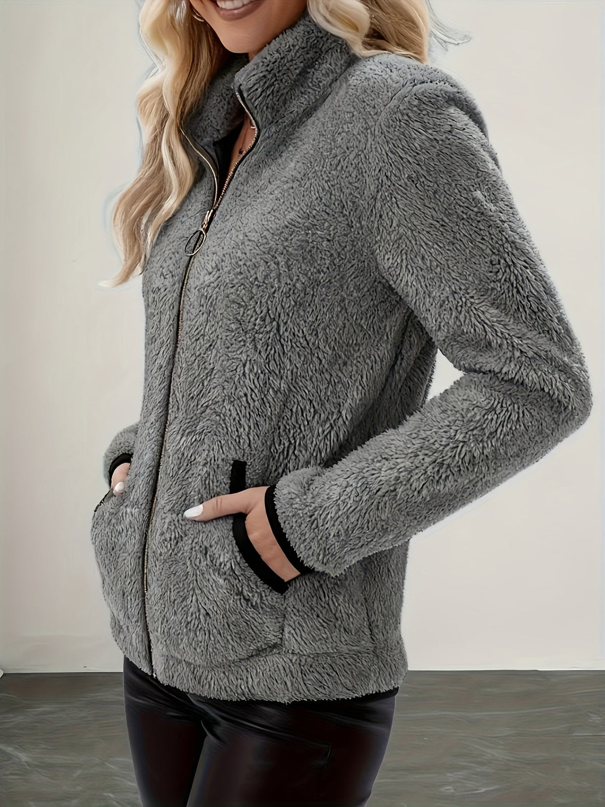 Simone | Cozy Zip-Up Jacket