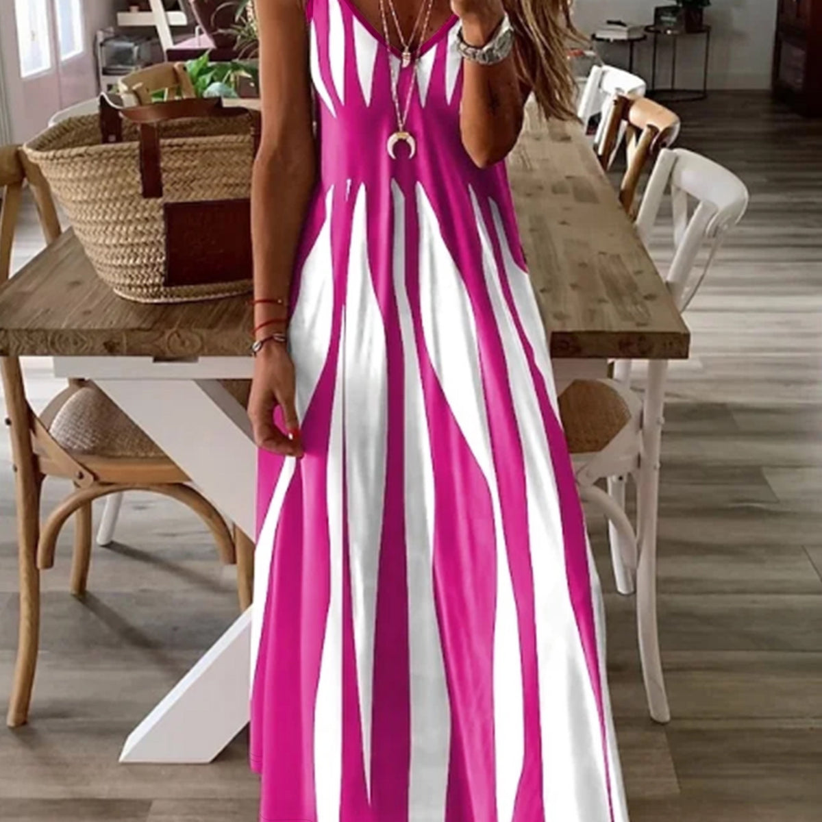 Nadine | Flowing V-Neck Maxi Dress